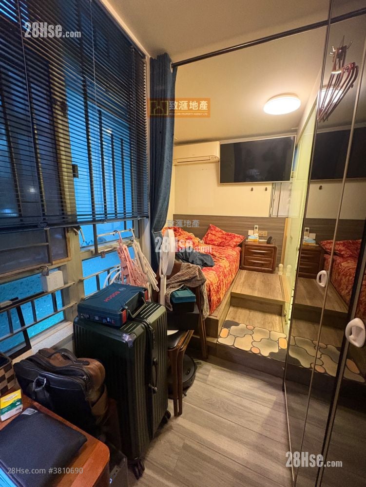 Sheung Chui Court Sell 2 Bedrooms 511 ft²