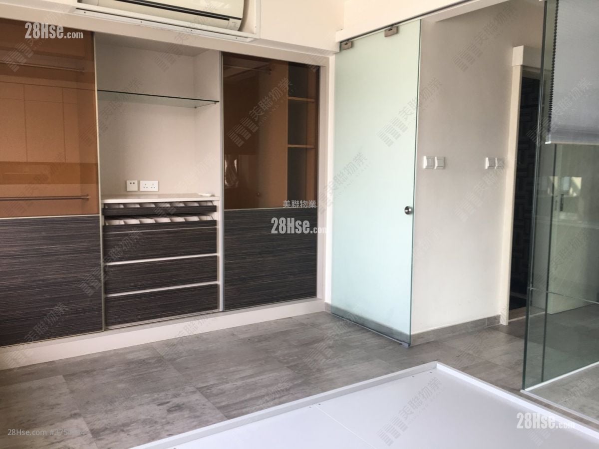 康怡花园 售盘 3 房 , 1 浴室 596 平方尺