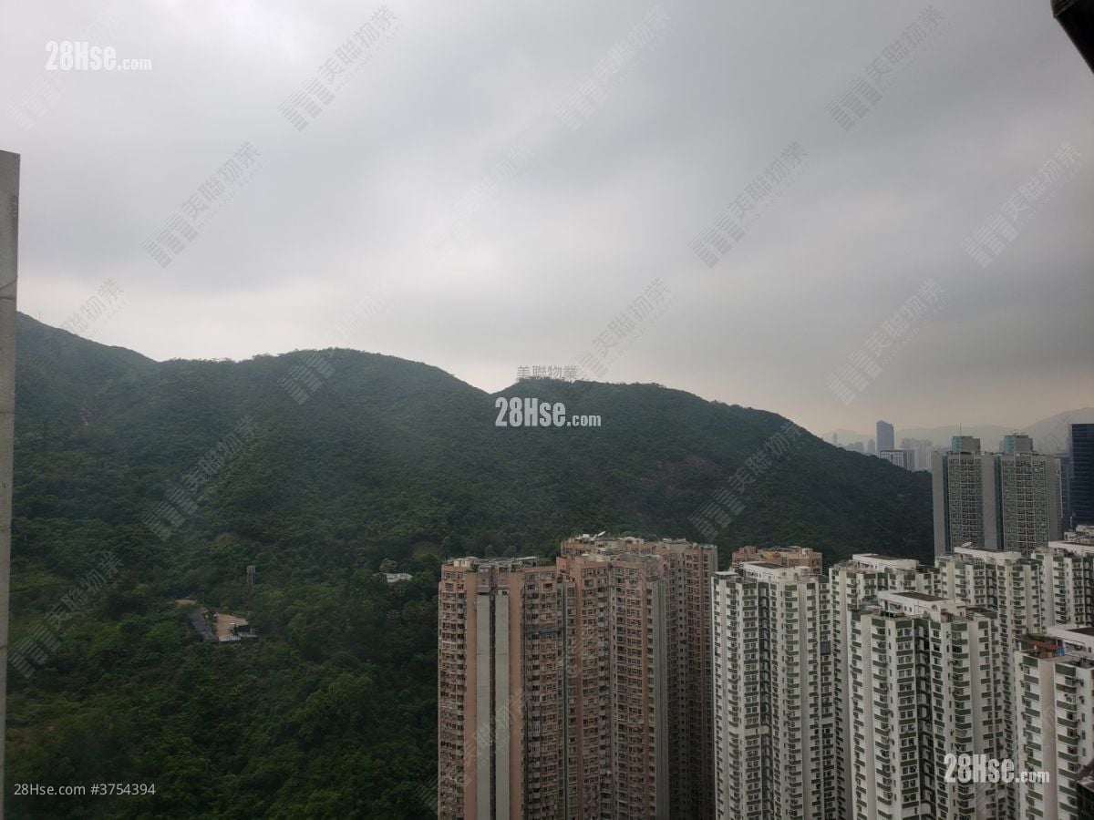 康怡花园 售盘 3 房 , 1 浴室 596 平方尺