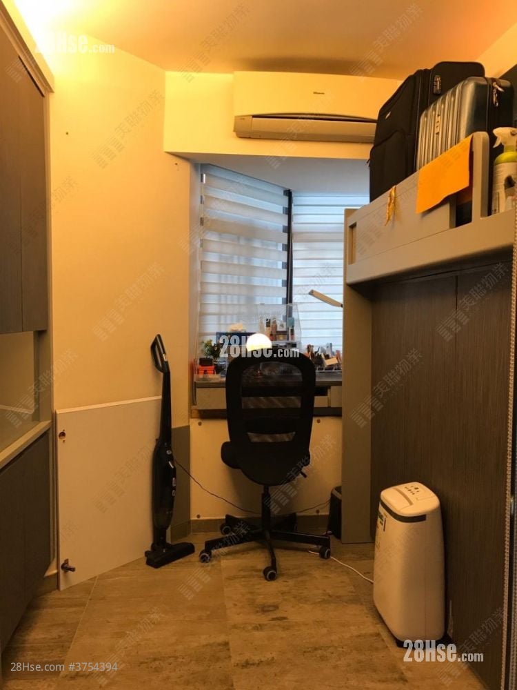 康怡花园 售盘 3 房 , 1 浴室 596 平方尺