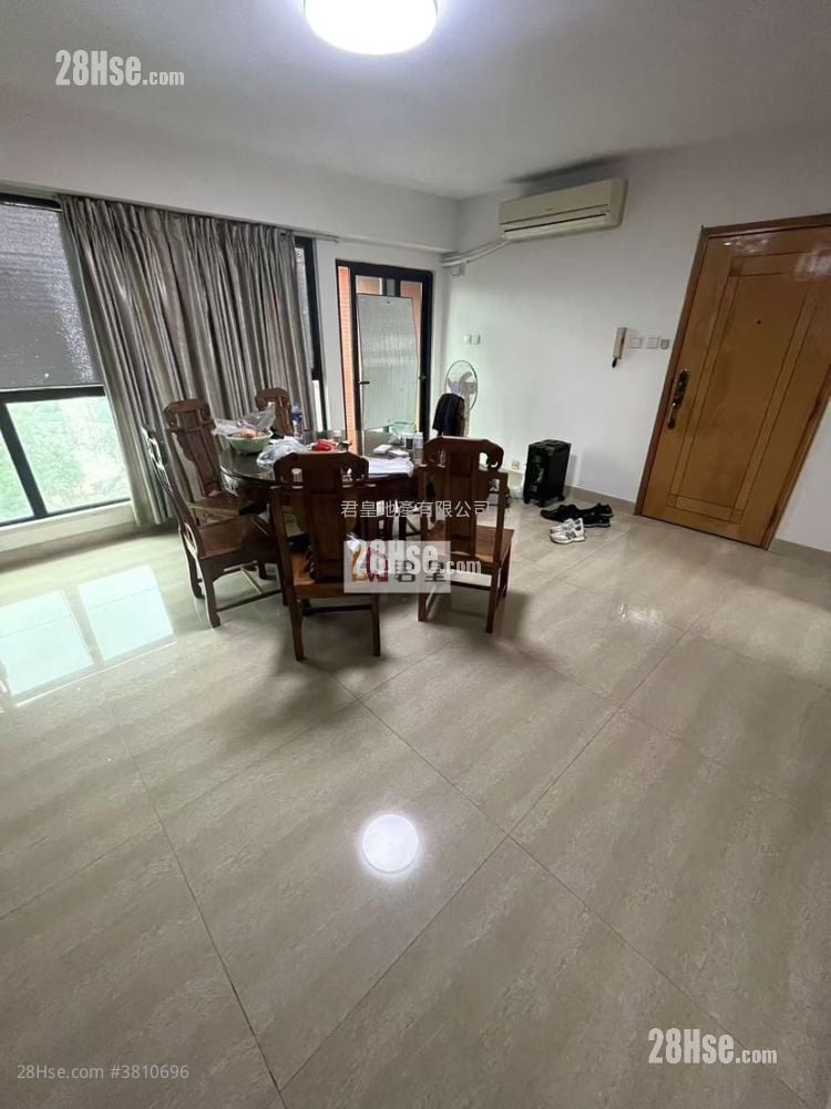 Regal Court Sell 3 Bedrooms , 3 Bathrooms 1,654 ft²