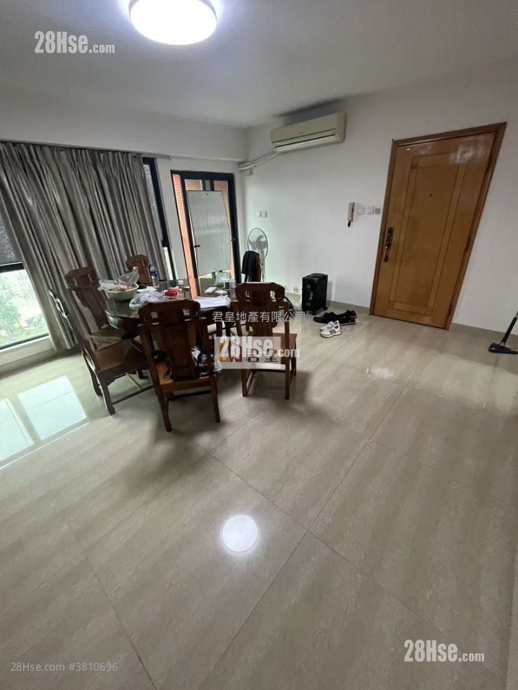 Regal Court Sell 3 Bedrooms , 3 Bathrooms 1,654 ft²