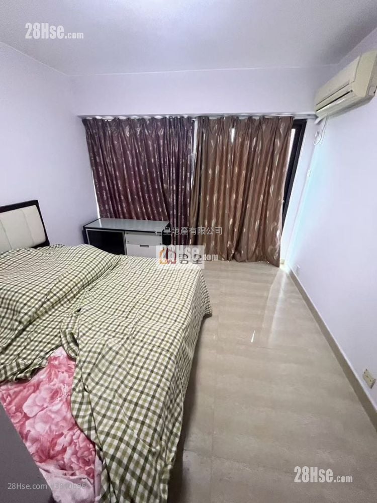 Regal Court Sell 3 Bedrooms , 3 Bathrooms 1,654 ft²