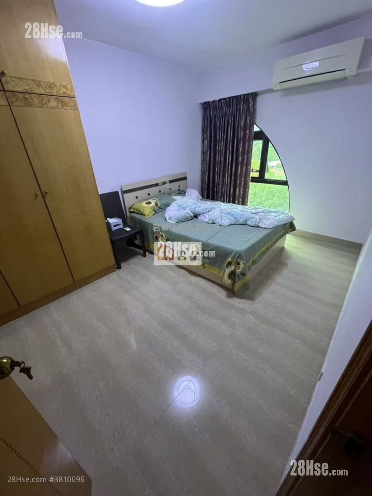 Regal Court Sell 3 Bedrooms , 3 Bathrooms 1,654 ft²