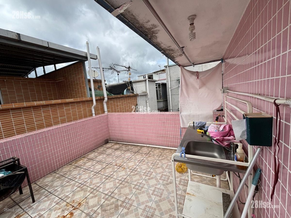 Village Rental 2 Bedrooms , 1 Bathroom