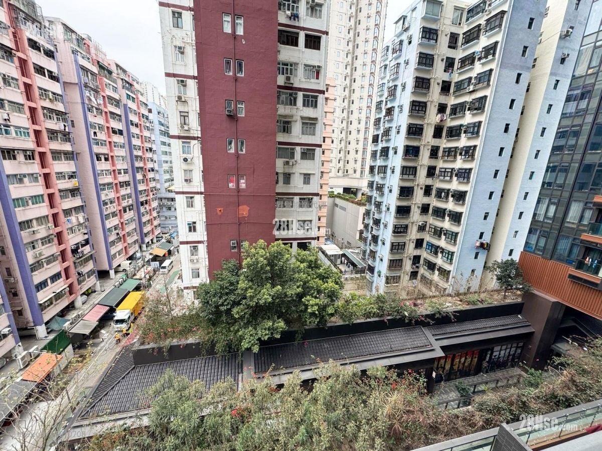 The Vantage Sell 1 Bedroom , 1 Bathroom 277 ft²