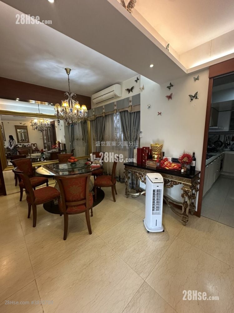 世界花园 售盘 3 房 , 3 浴室 1,255 平方尺