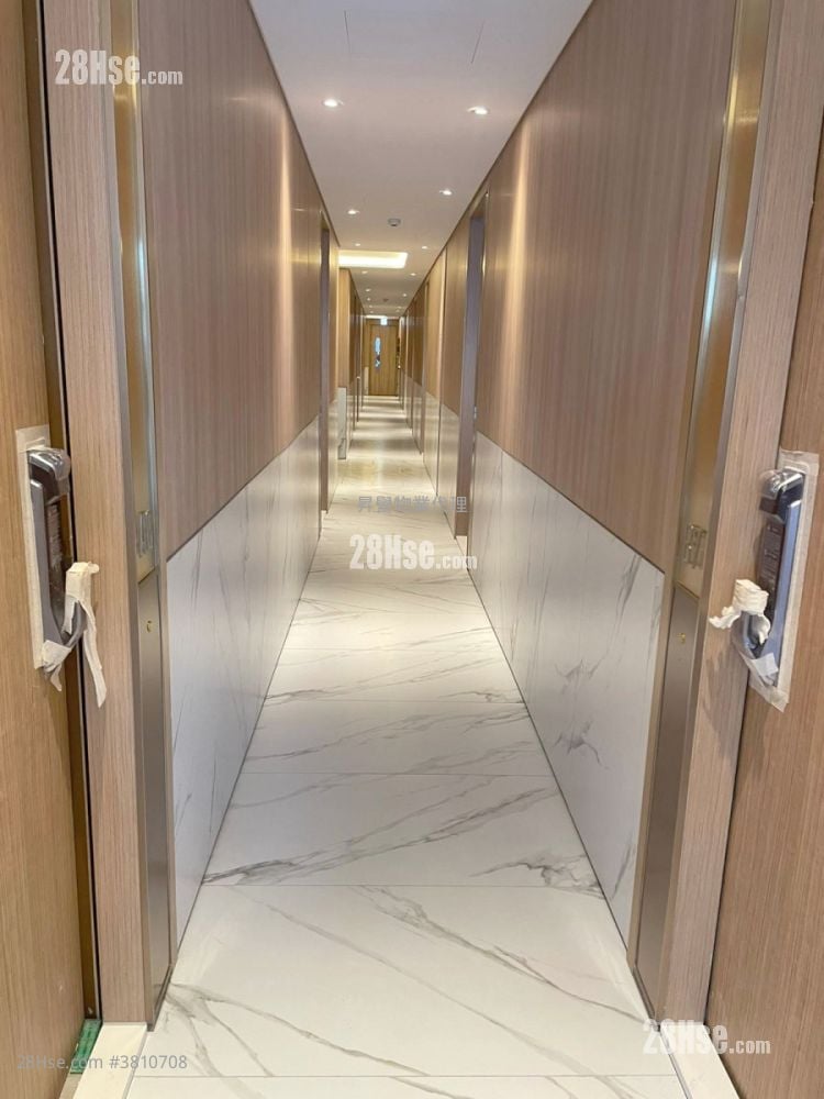 The Vantage Sell 1 Bedroom , 1 Bathroom 277 ft²