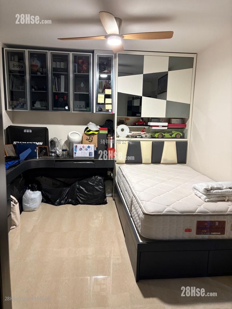 村屋 售盘 1,400 平方尺