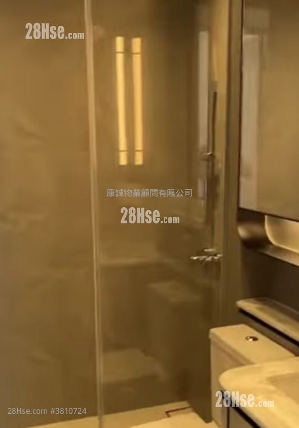 Grand Seasons Rental 2 Bedrooms , 1 Bathroom 435 ft²