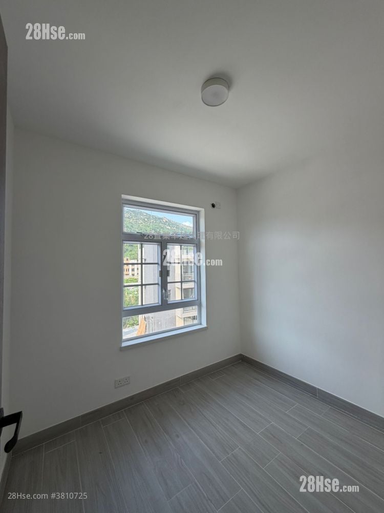 村屋 售盘 3 房 , 1 浴室 700 平方尺