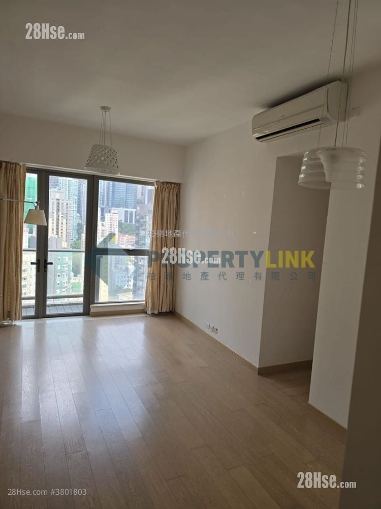 Soho 189 Rental 3 Bedrooms , 2 Bathrooms 853 ft²