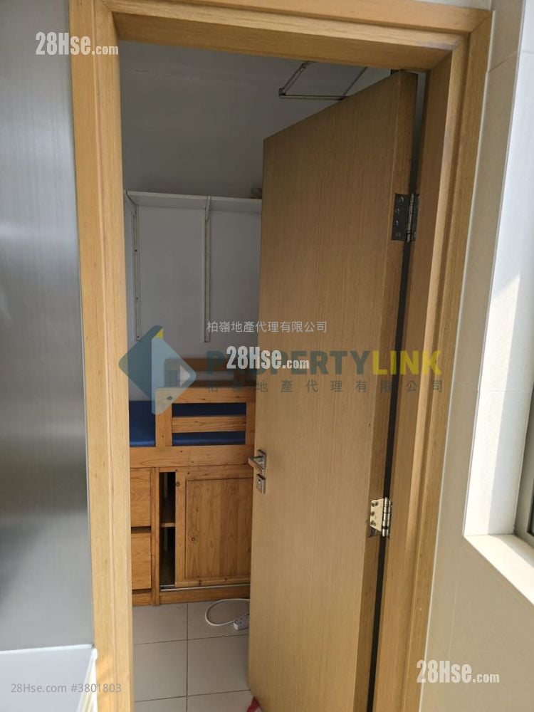 Soho 189 Rental 3 Bedrooms , 2 Bathrooms 853 ft²