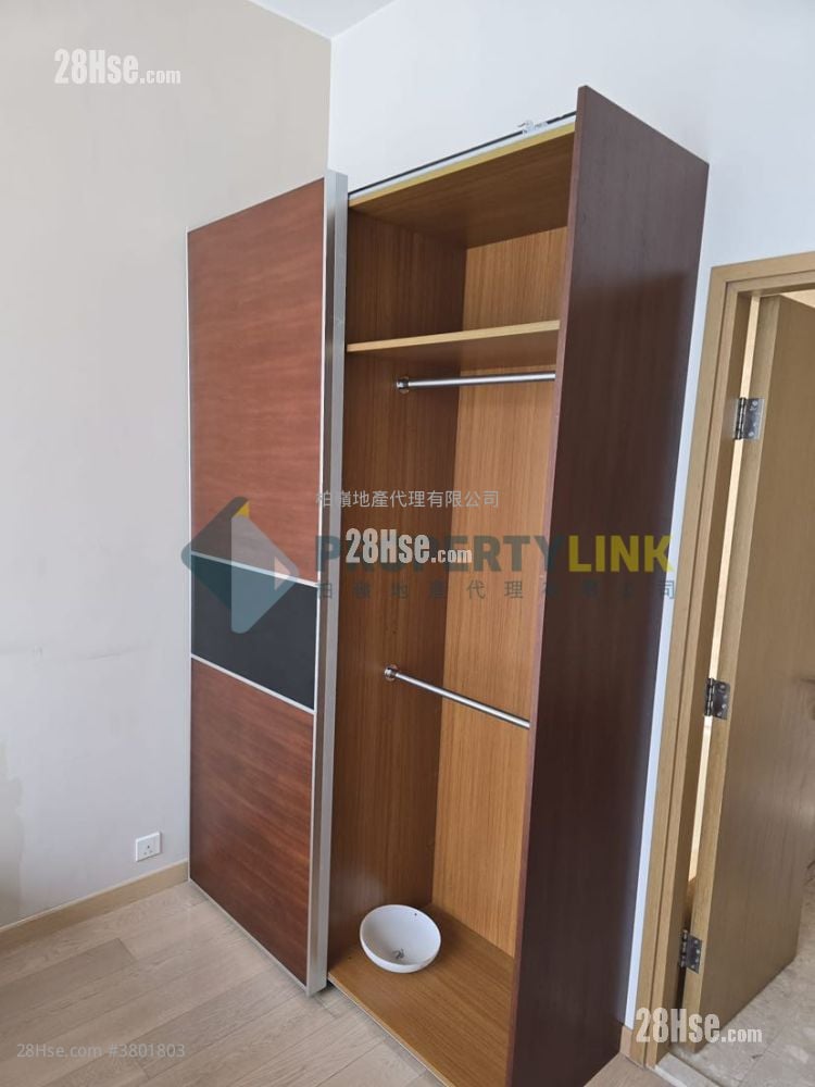 Soho 189 Rental 3 Bedrooms , 2 Bathrooms 853 ft²