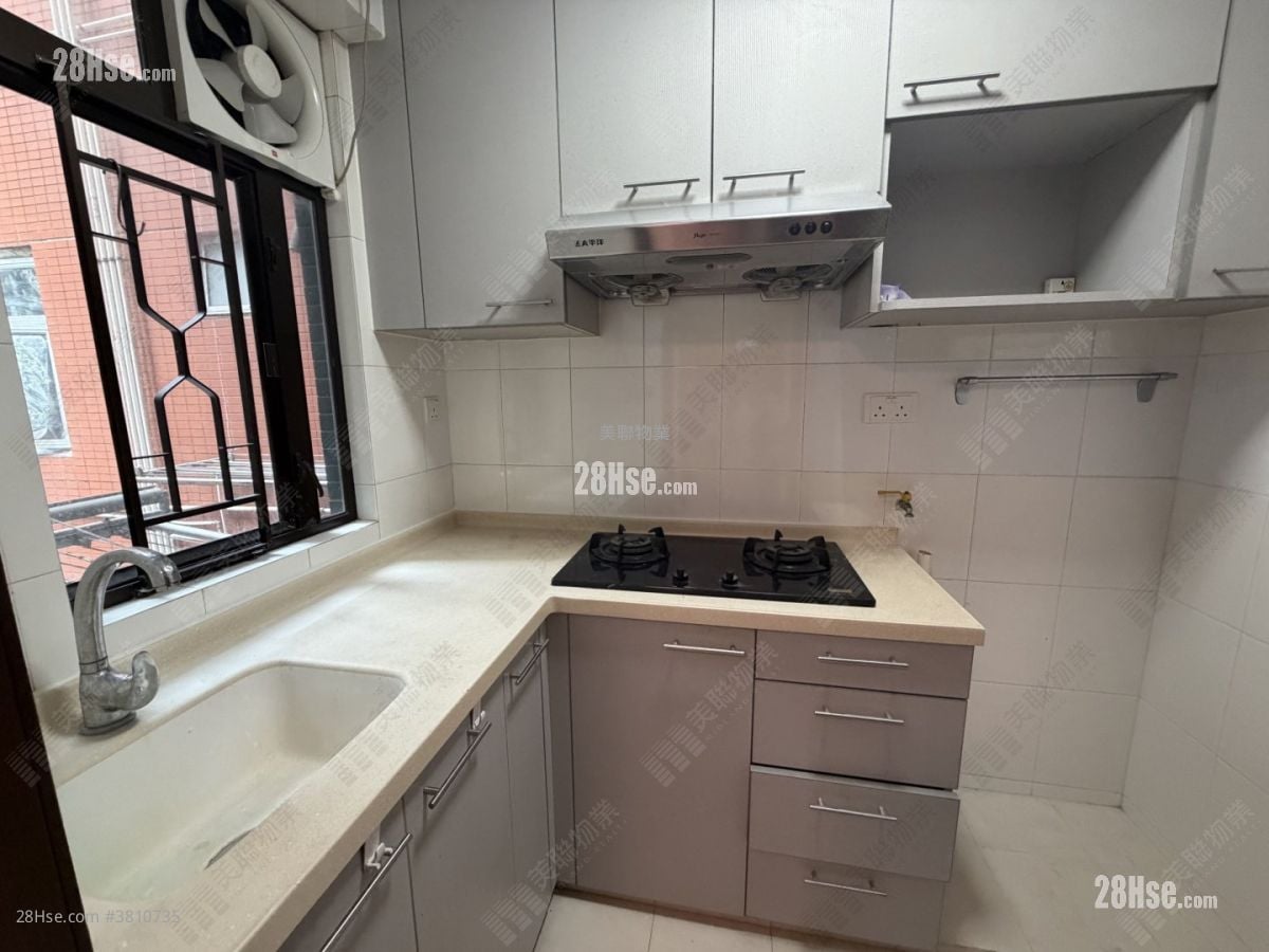 Jade Court Sell 2 Bedrooms 385 ft²