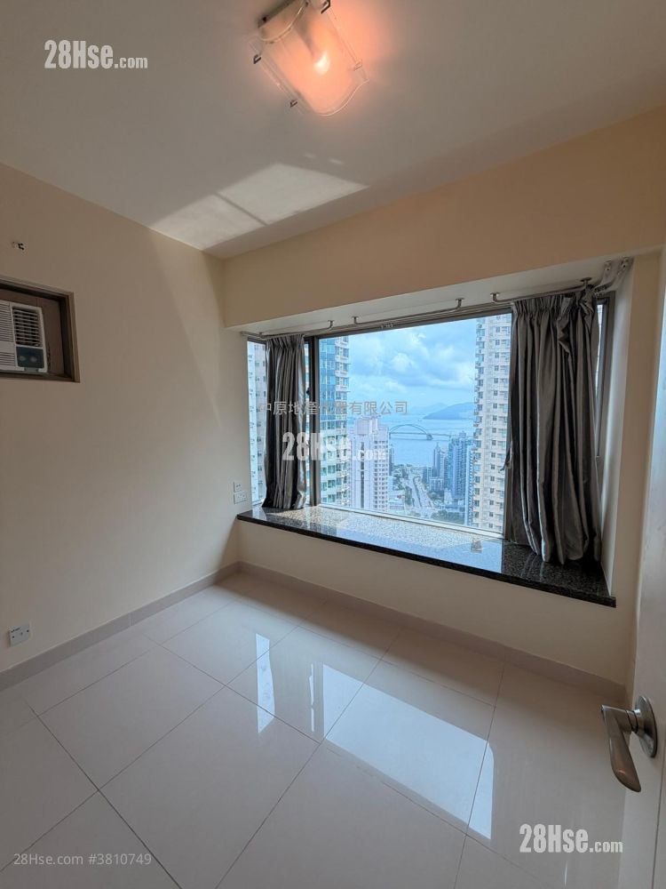 Tseung Kwan O Plaza Sell 3 Bedrooms , 1 Bathroom 517 ft²