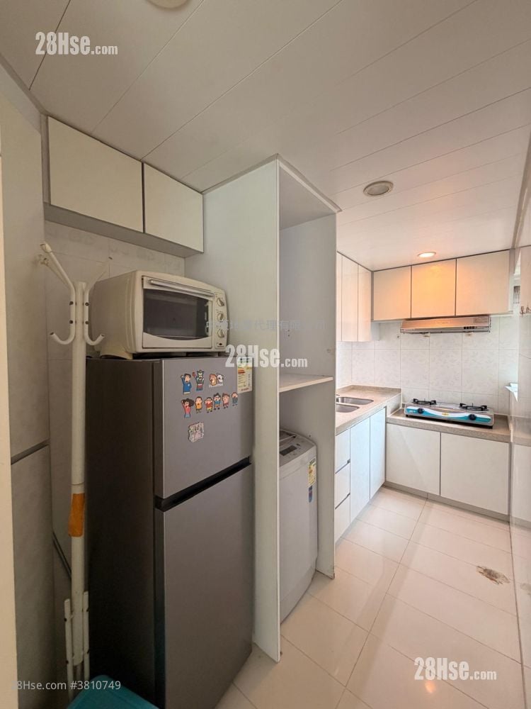 Tseung Kwan O Plaza Sell 3 Bedrooms , 1 Bathroom 517 ft²