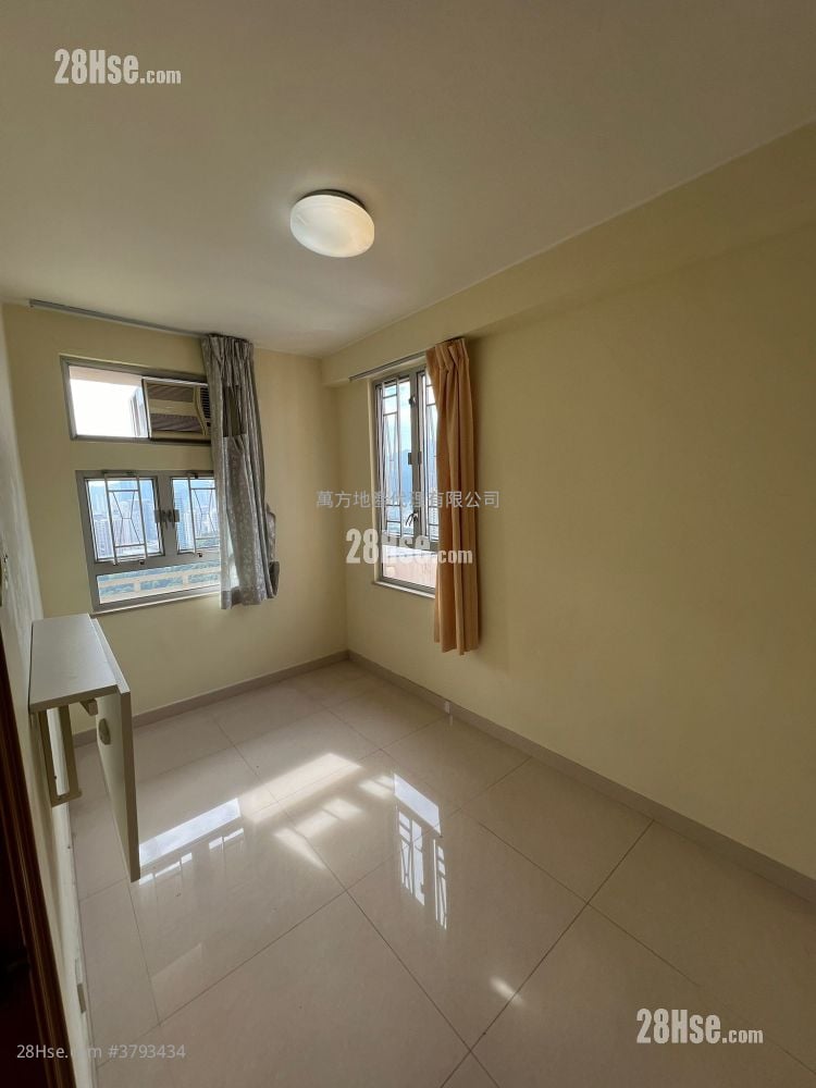 愉田苑 售盘 3 房 , 1 浴室 548 平方尺