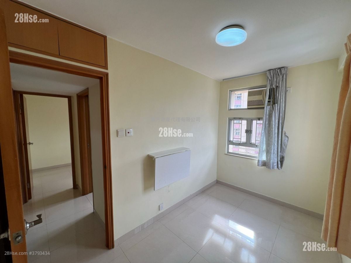 愉田苑 售盘 3 房 , 1 浴室 548 平方尺