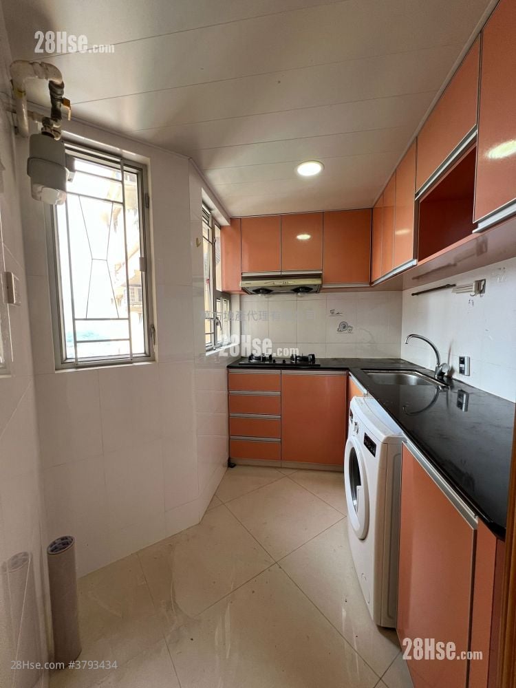 愉田苑 售盘 3 房 , 1 浴室 548 平方尺