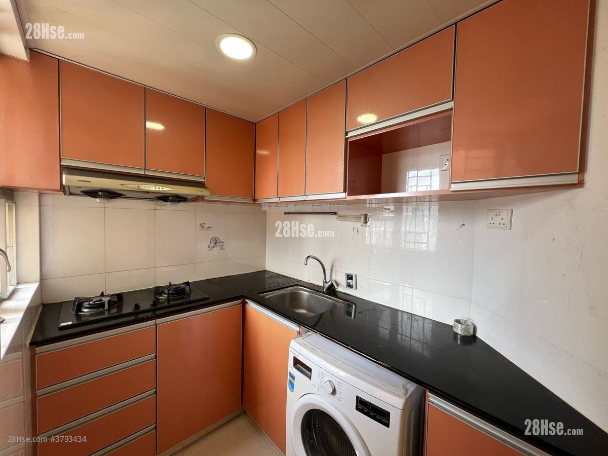 愉田苑 售盘 3 房 , 1 浴室 548 平方尺