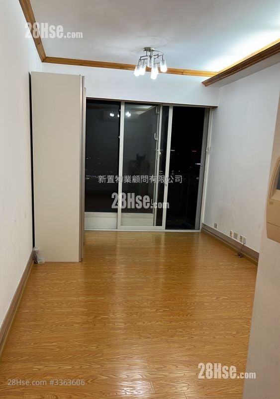 The Orchards Sell 3 Bedrooms , 2 Bathrooms 752 ft²