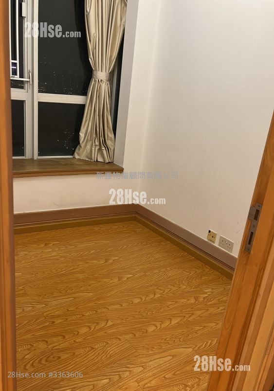 The Orchards Sell 3 Bedrooms , 2 Bathrooms 752 ft²