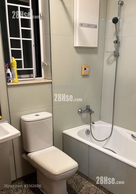 The Orchards Sell 3 Bedrooms , 2 Bathrooms 752 ft²