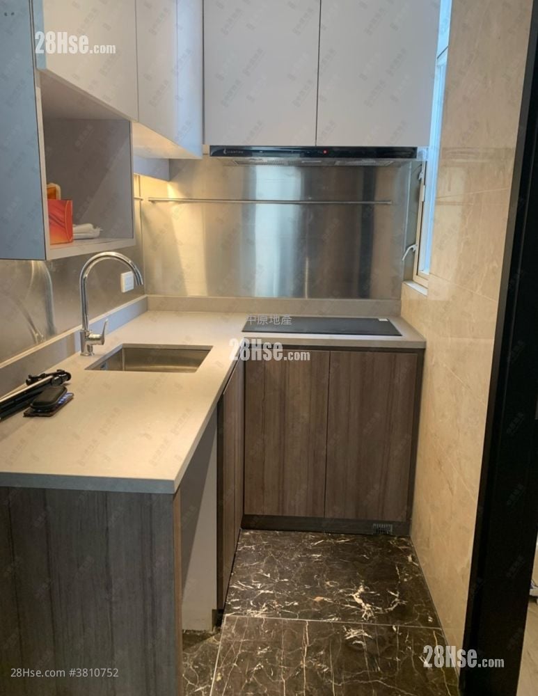 新港豪庭 租盘 4 房 767 平方尺