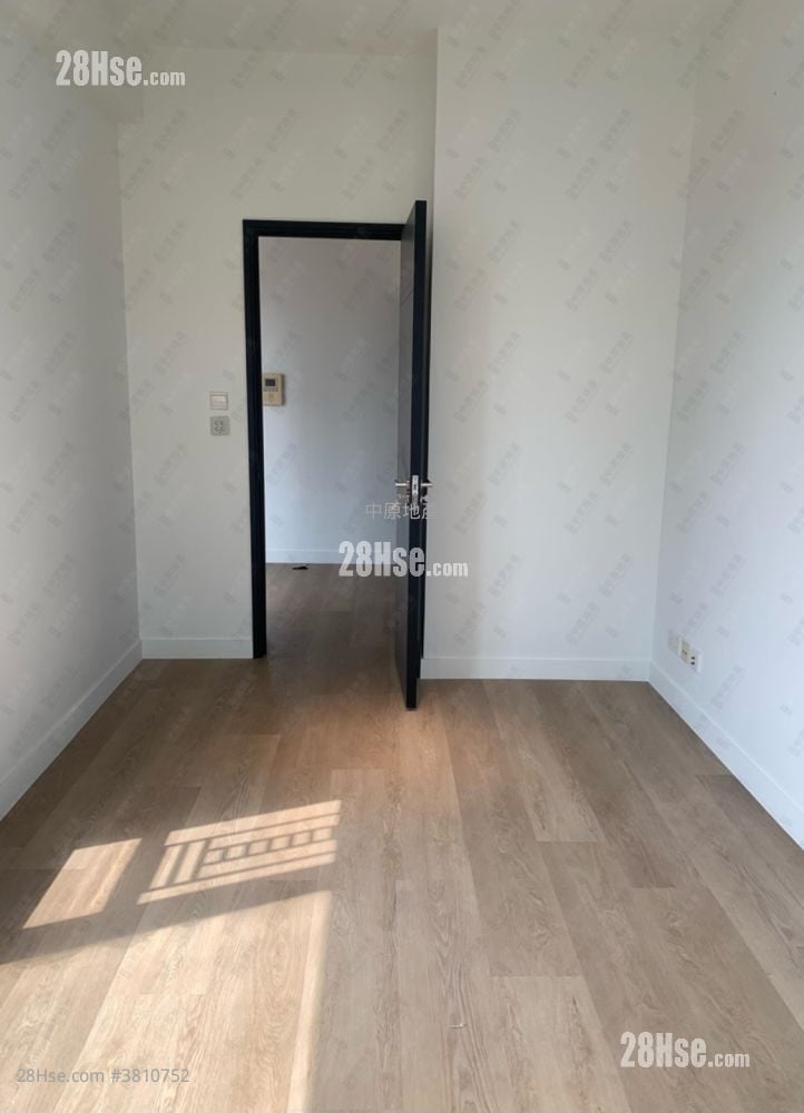 新港豪庭 租盘 4 房 767 平方尺