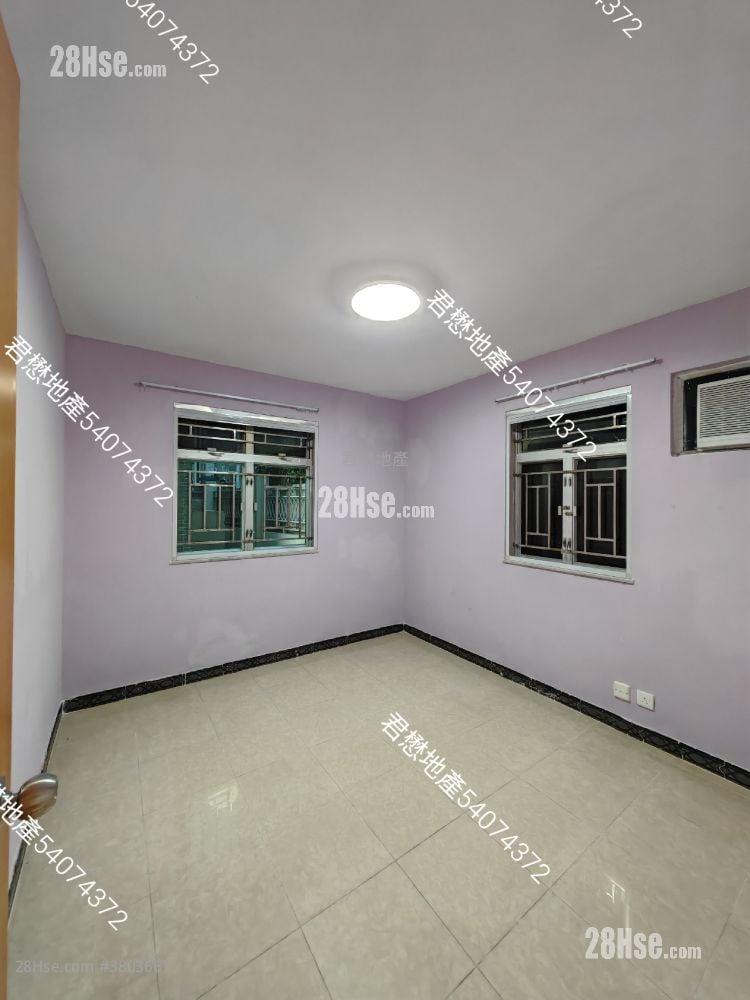 村屋 租盘 3 房 , 1 浴室 700 平方尺