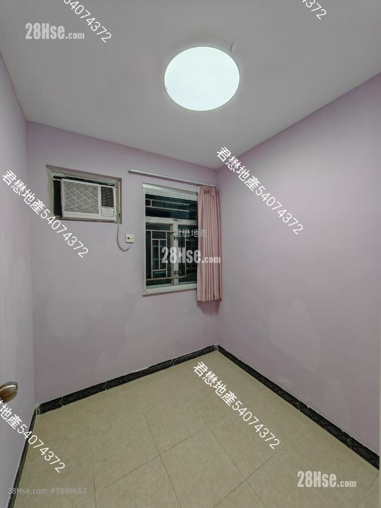 村屋 租盘 3 房 , 1 浴室 700 平方尺