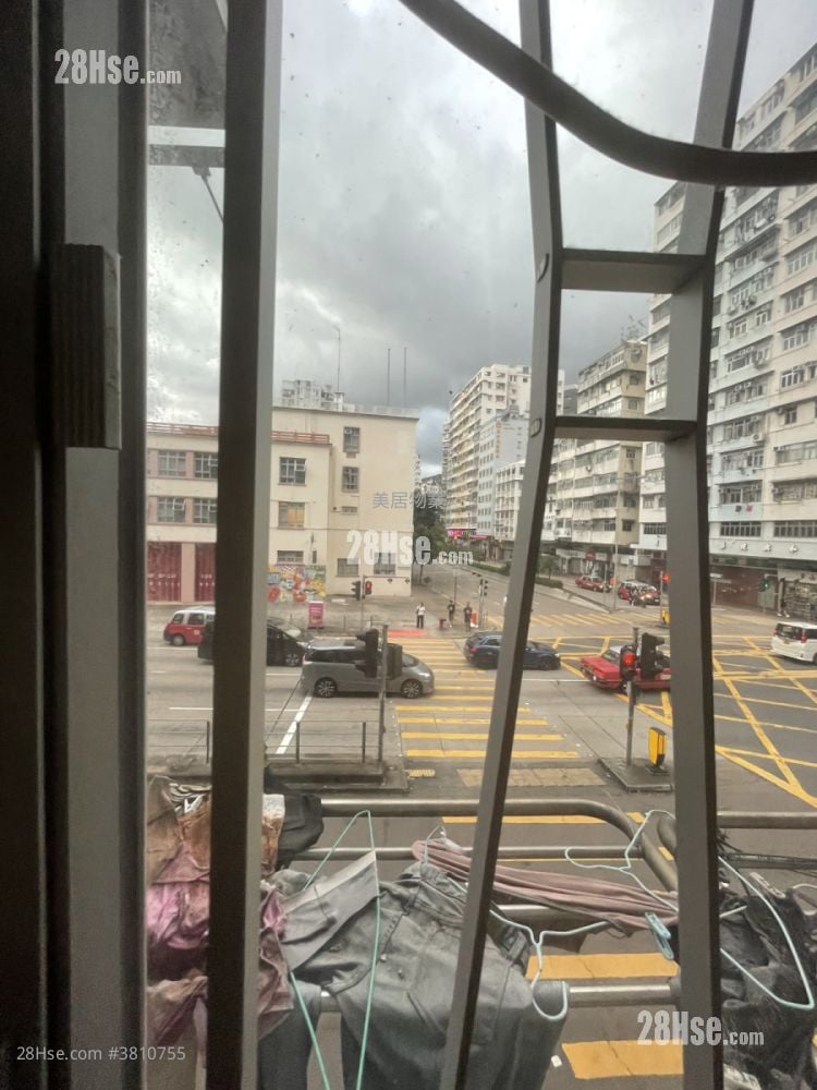 Tenement House Sell 628 ft²