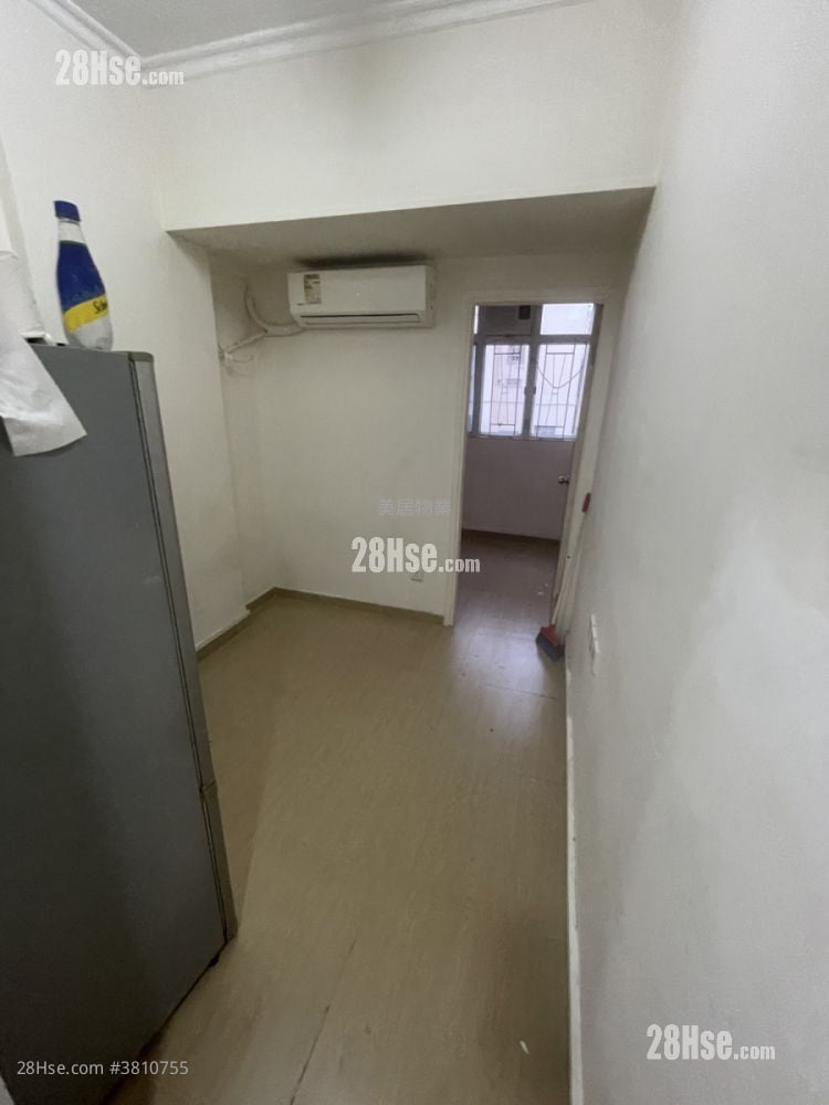 Tenement House Sell 628 ft²