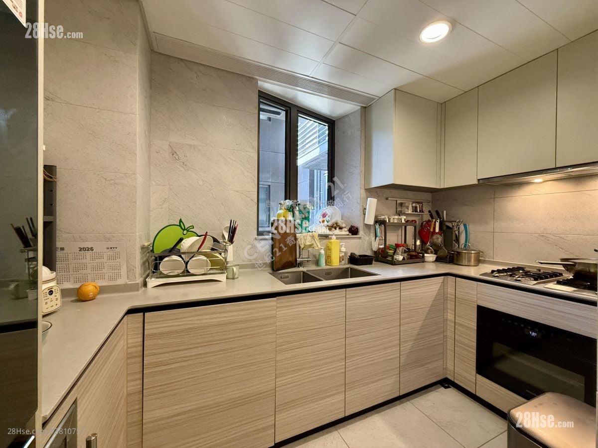 The Arles Rental 3 Bedrooms , 2 Bathrooms 945 ft²