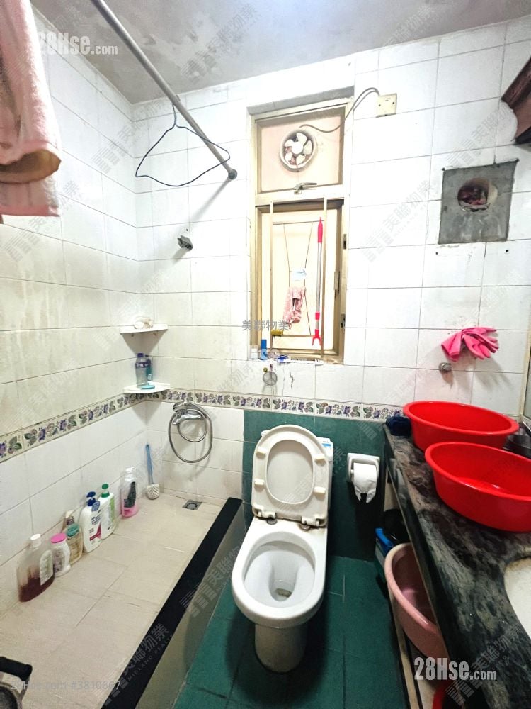 碧湖花园 售盘 2 房 400 平方尺