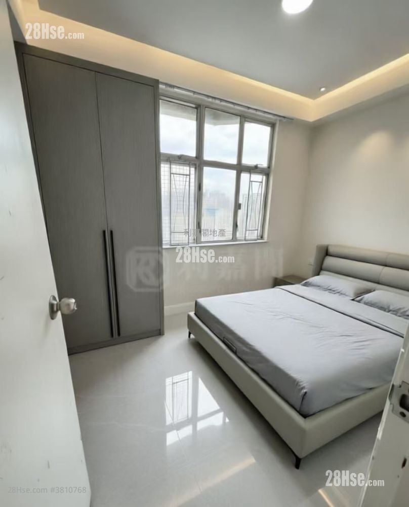 华都花园 售盘 2 房 414 平方尺