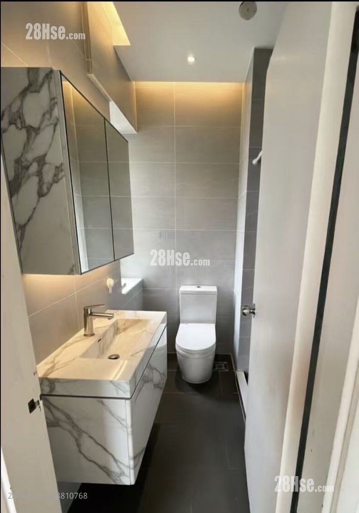 华都花园 售盘 2 房 414 平方尺