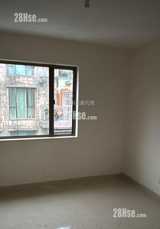 村屋 售盘 3 房 , 1 浴室 680 平方尺