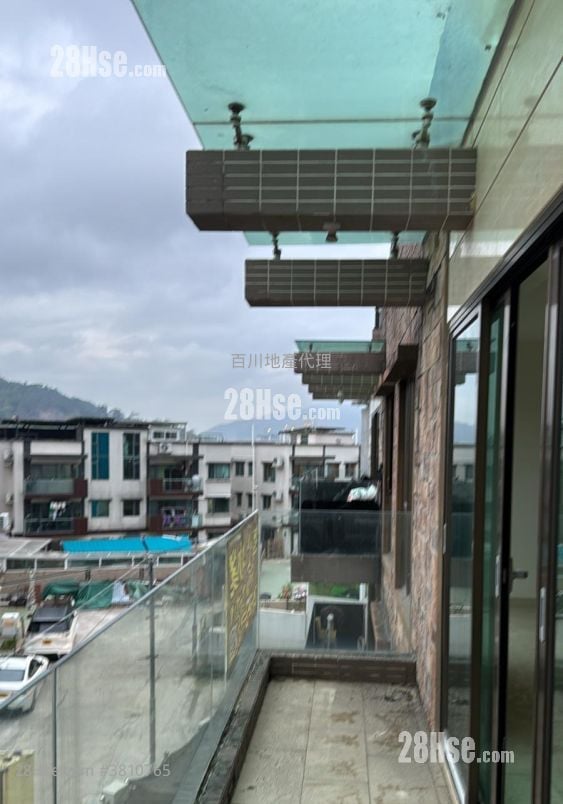 村屋 售盘 3 房 , 1 浴室 680 平方尺