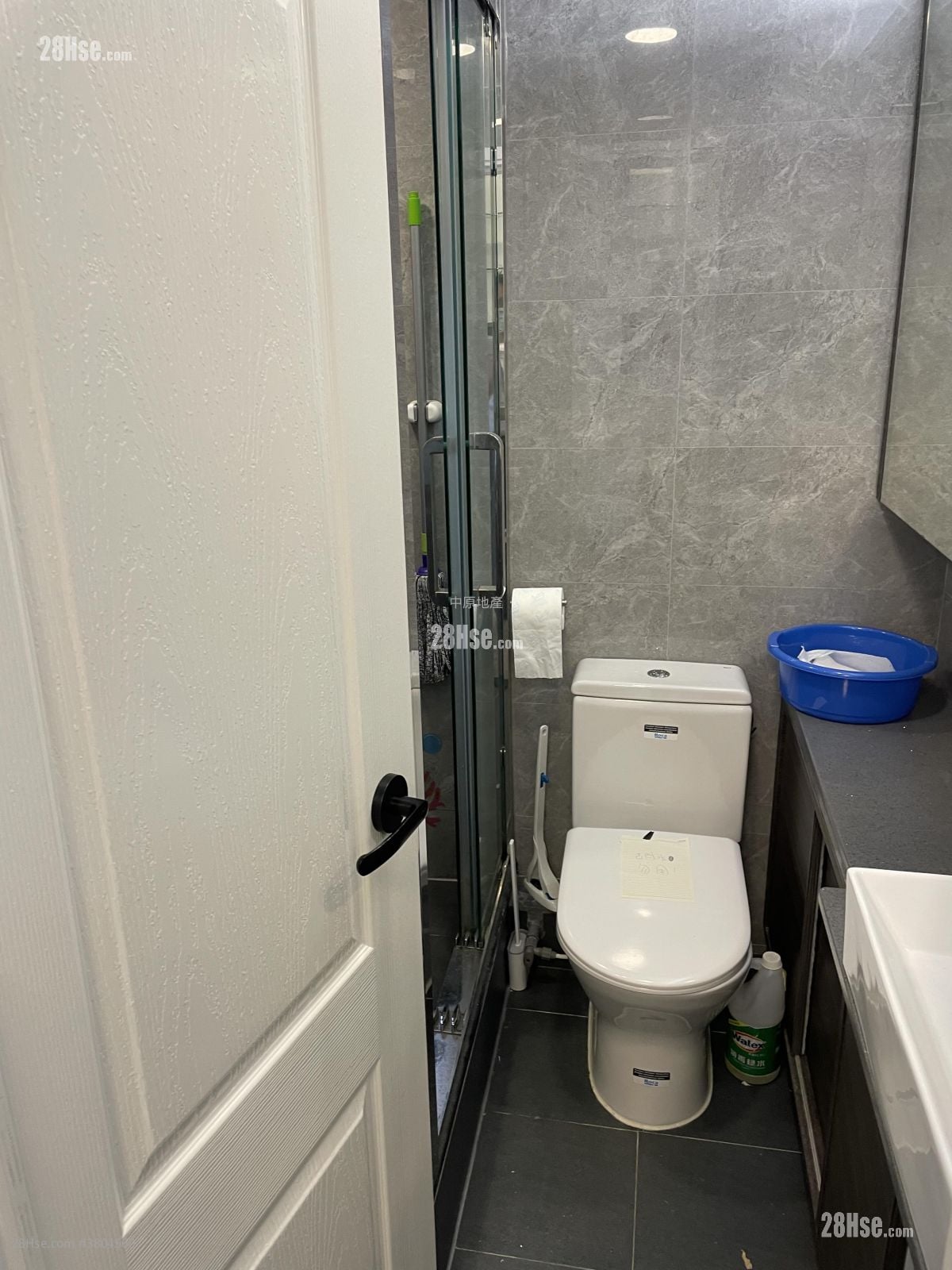 Waldorf Garden Sell 2 Bedrooms , 1 Bathroom 410 ft²