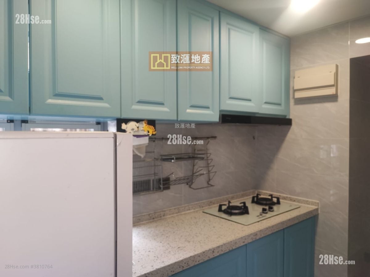 Yuet Lai Court Sell 3 Bedrooms 520 ft²