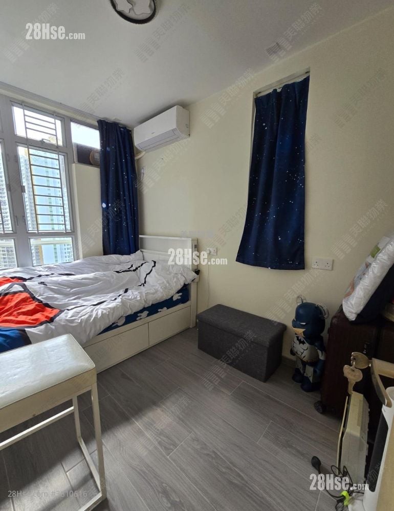 Shan Lai Court Sell 384 ft²