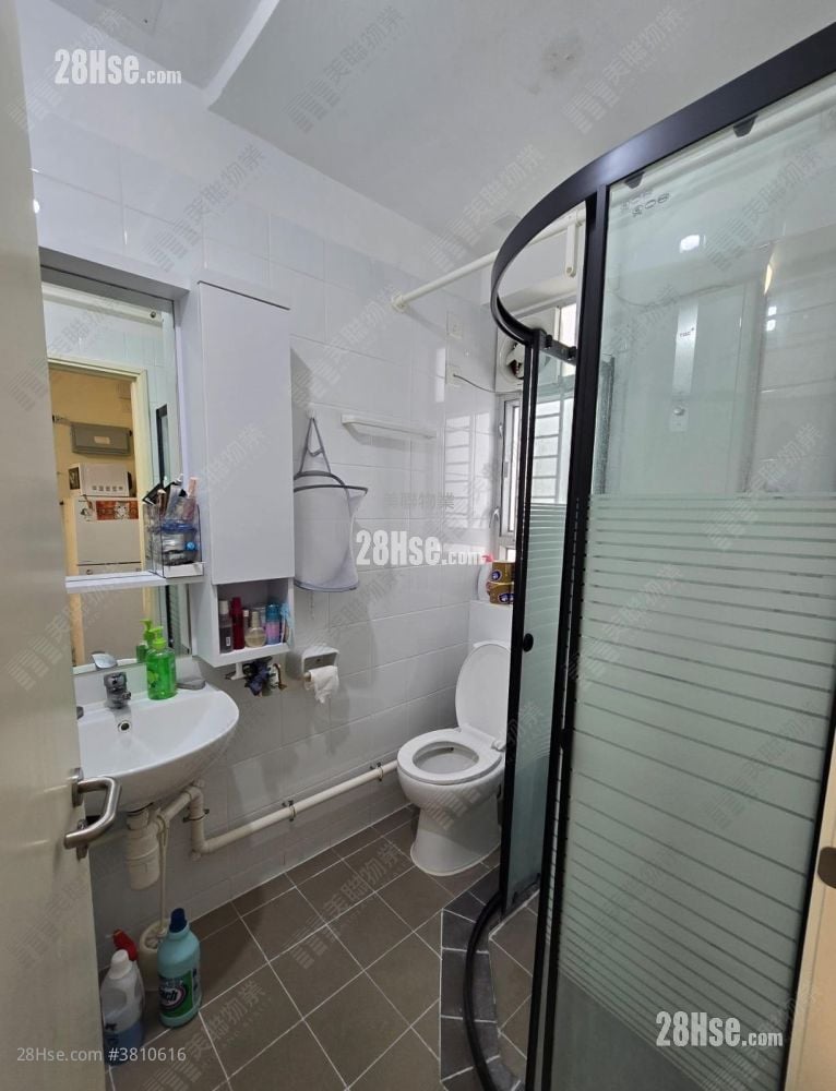 Shan Lai Court Sell 384 ft²