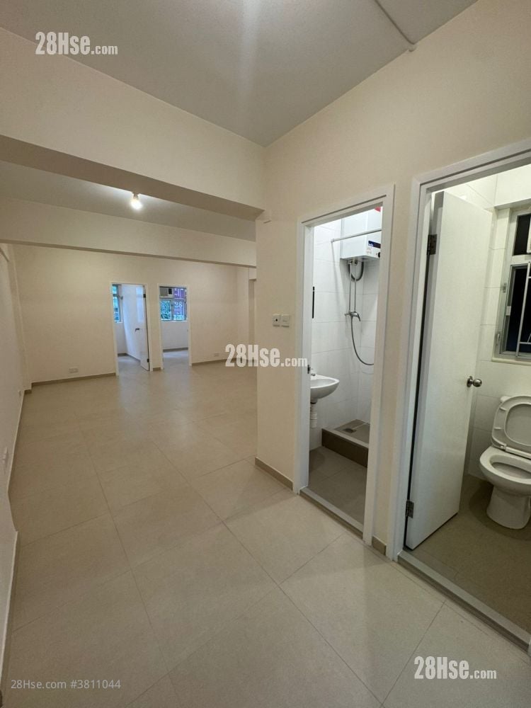 厅: 广荣楼 租盘 2 房 , 1 浴室 631 平方尺