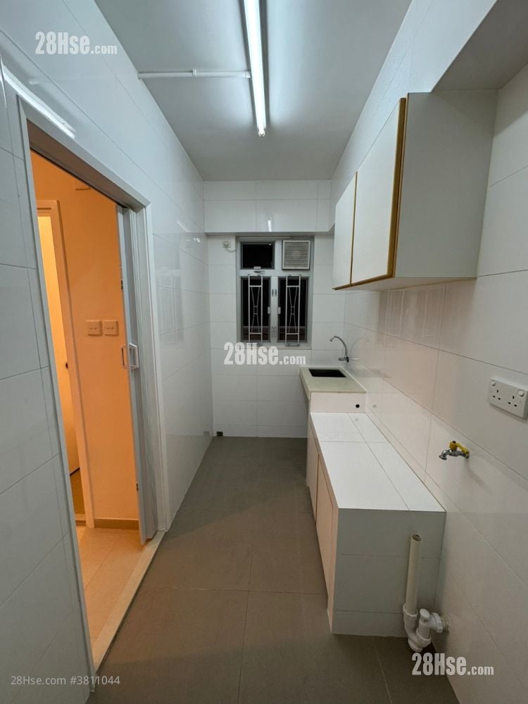 厨房: 广荣楼 租盘 2 房 , 1 浴室 631 平方尺