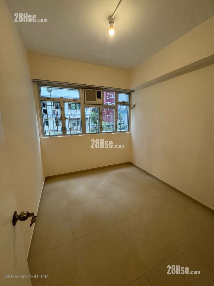 睡房 1: 广荣楼 租盘 2 房 , 1 浴室 631 平方尺