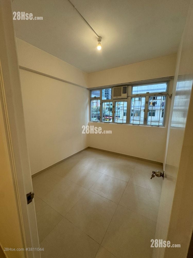 睡房 2: 广荣楼 租盘 2 房 , 1 浴室 631 平方尺