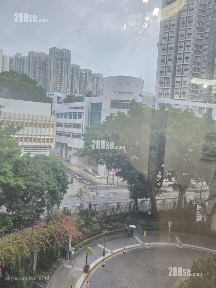 丽港城 售盘 3 房 , 2 浴室 687 平方尺