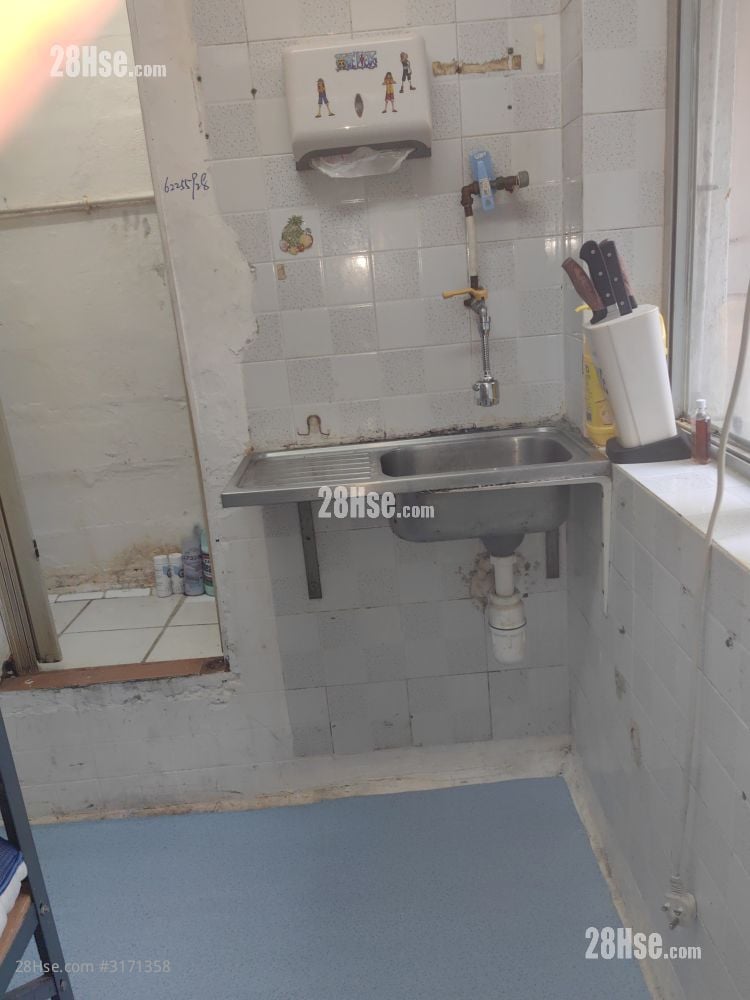 Jordan Rental 90 ft²